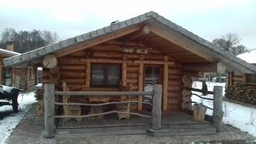 Фото номера Семейный номер с душем Отель River club г. Pyetrykaw 3
