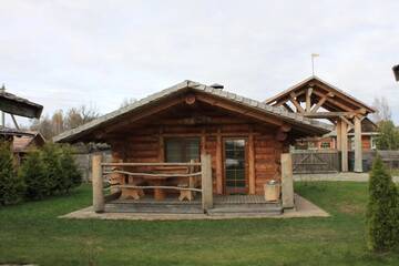 Фото номера Семейный номер с душем Отель River club г. Pyetrykaw 11